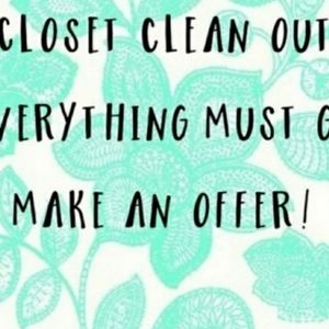 Closet clear out,most of shoes 15 $